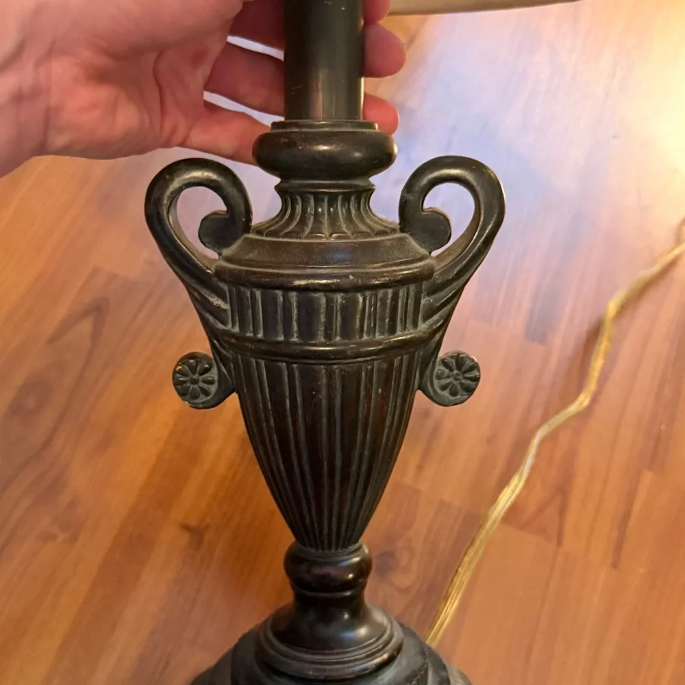 Vintage Table Top Lamp - Picture 11 of 16